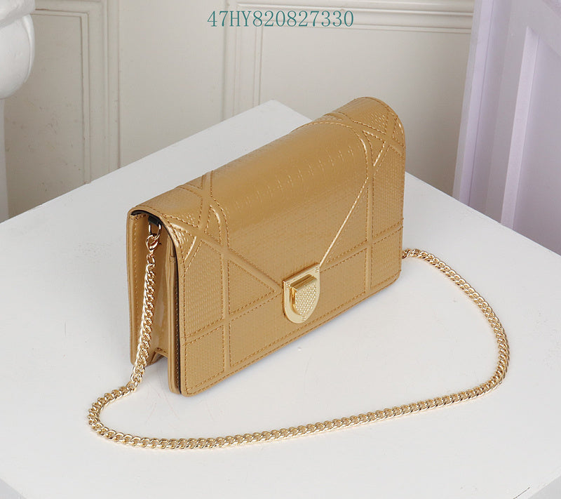 Christian Dior Luxury - The Tote   654