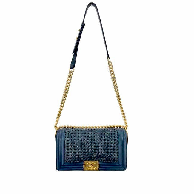 CHANEL WOVEN LEATHER MEDIUM BOY FLAP BAG-HS