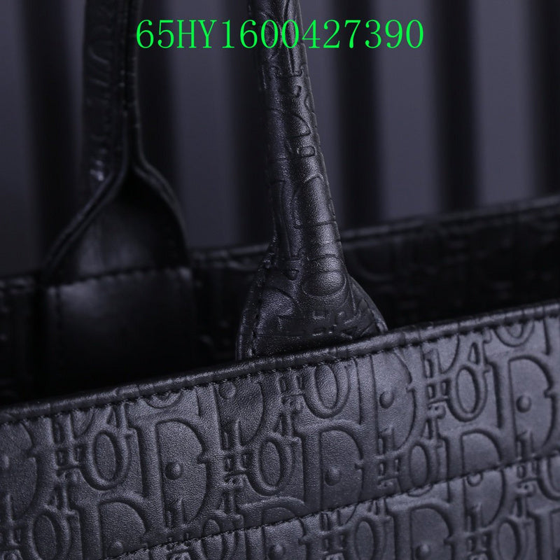Christian Dior Luxury Bag - The Tote   223