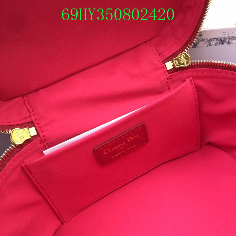 Christian Dior Luxury - The Tote   672