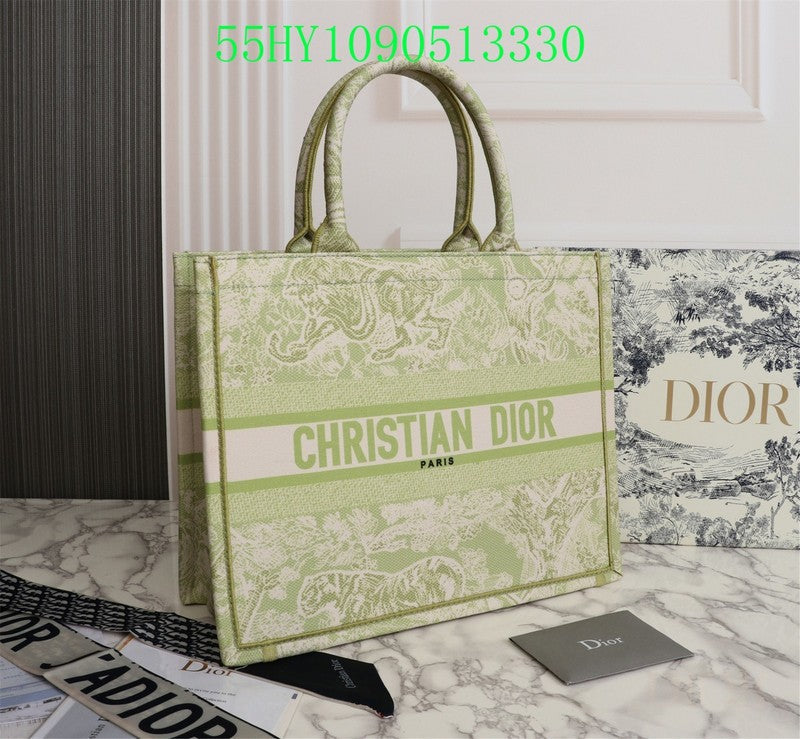 Christian Dior Luxury Bag - The Tote   198