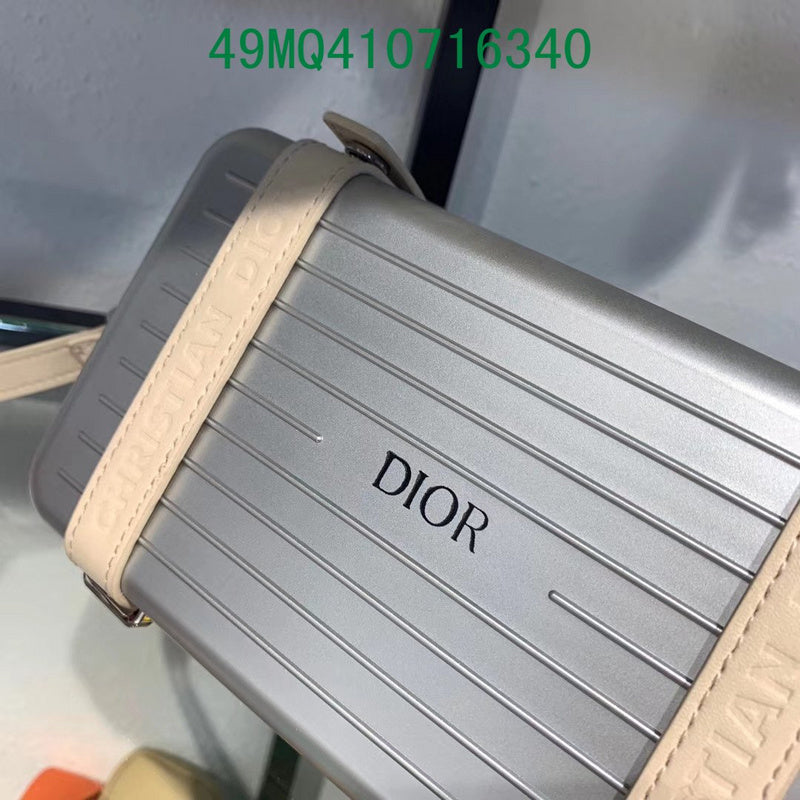 Christian Dior Luxury - The Tote   690