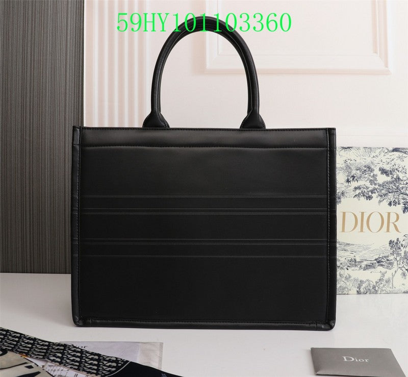 Christian Dior Luxury Bag - The Tote   241