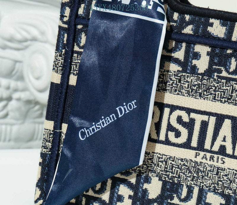Christian Dior Luxury - The Tote   404