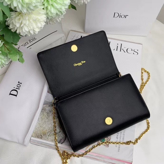 Christian Dior Luxury - The Tote   634