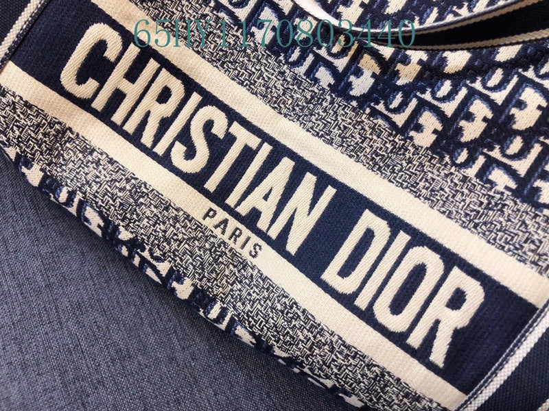 Christian Dior Luxury - The Tote   695