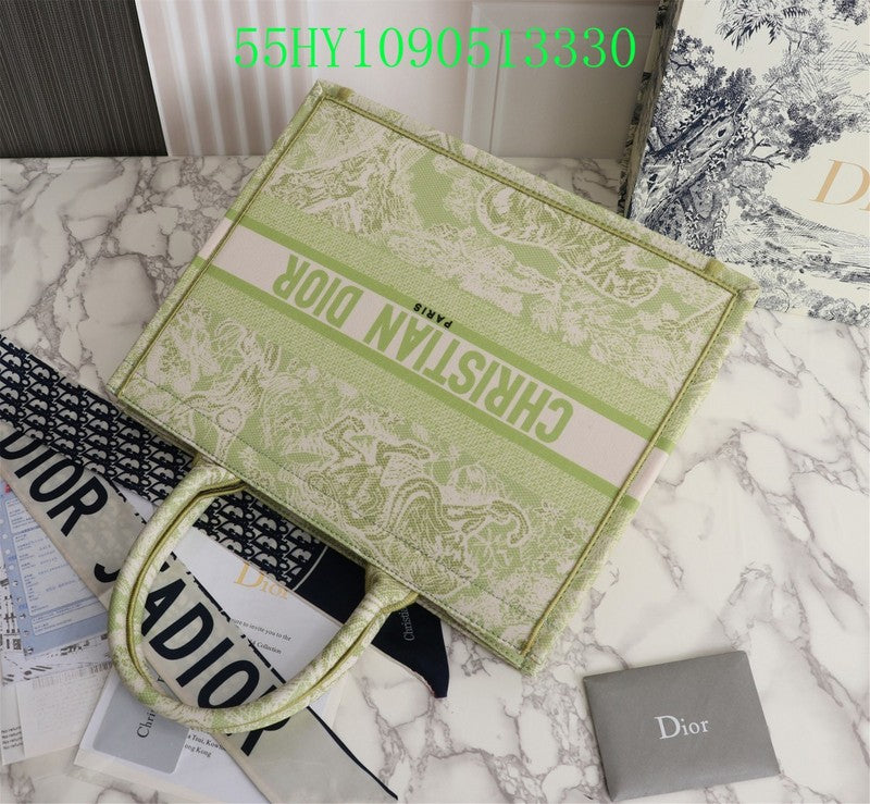 Christian Dior Luxury Bag - The Tote   198
