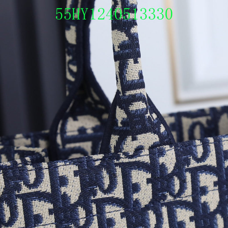 Christian Dior Luxury Bag - The Tote   210