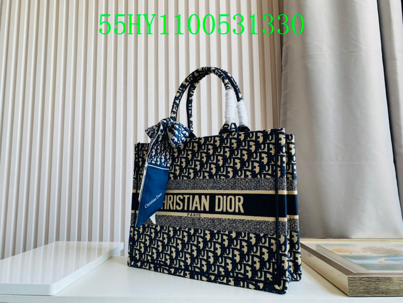 Christian Dior Luxury Bag - The Tote   251