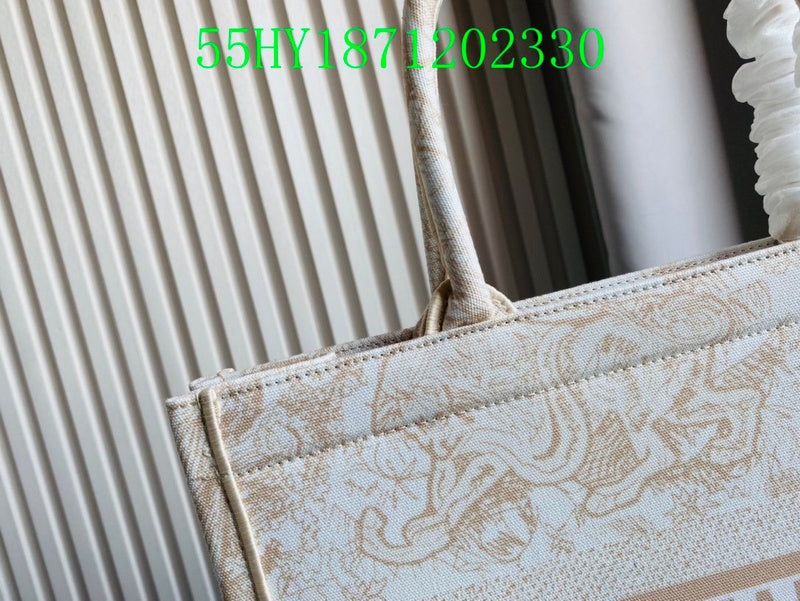 Christian Dior Luxury Bag - The Tote   321