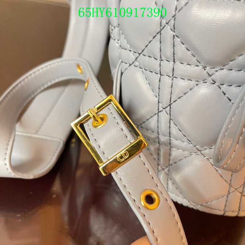 Christian Dior Luxury - The Tote   720