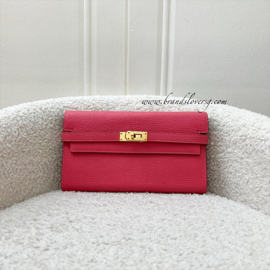 Hermes Classic Kelly Wallet in Rose Lipstick Chevre Leather and GHW