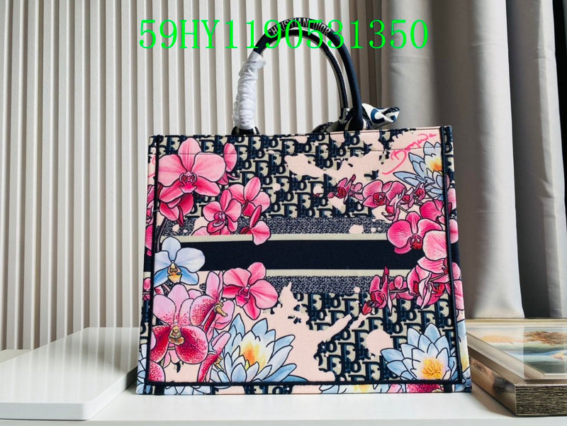 Christian Dior Luxury Bag - The Tote   245