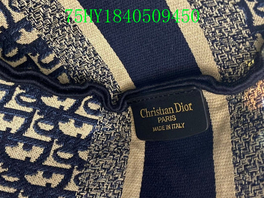 Christian Dior Luxury - The Tote   693