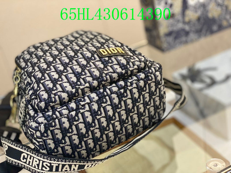 Christian Dior Luxury - The Tote   702