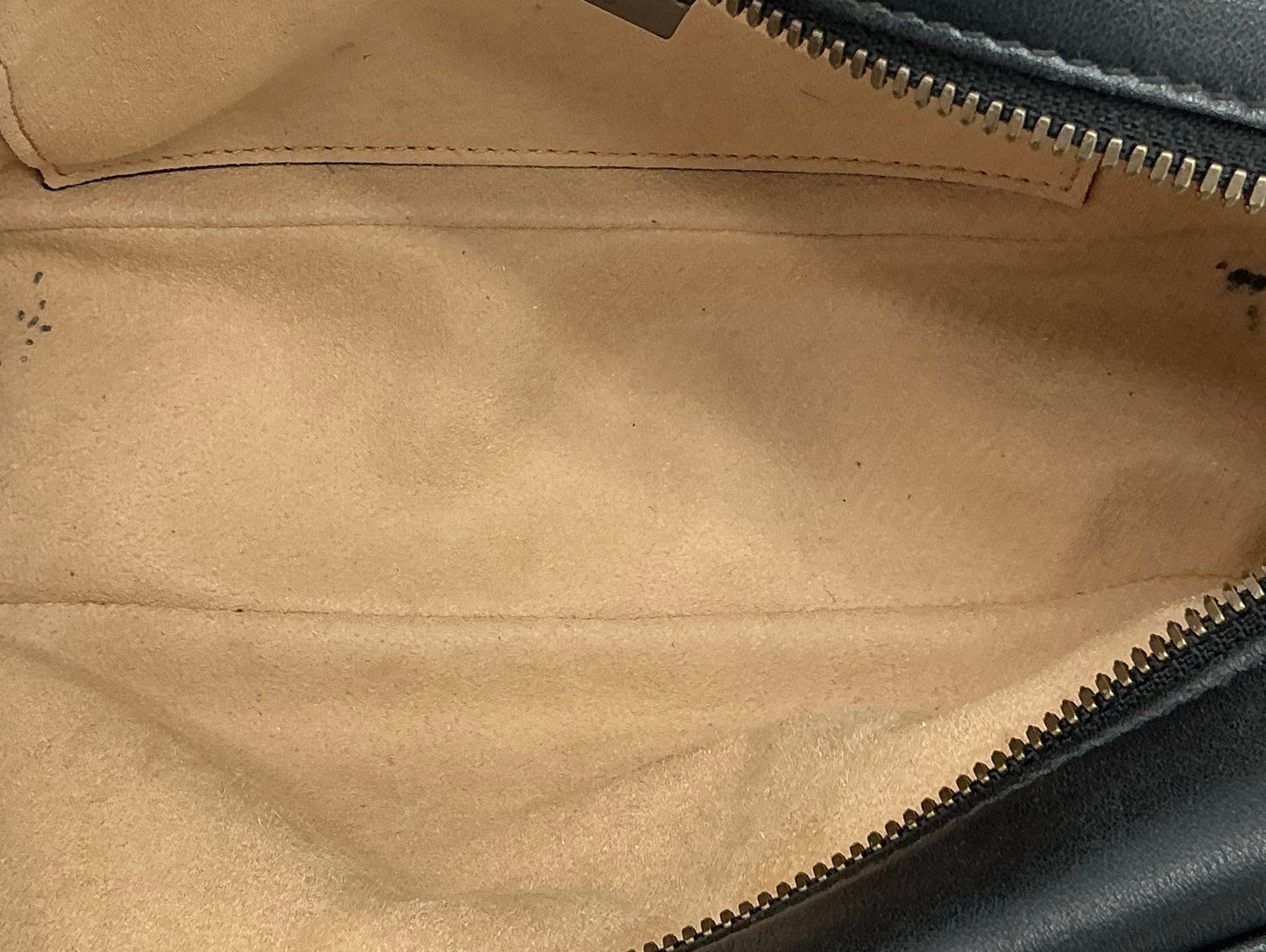 Gucci GG Marmont Small Matelassé Chevron Camera Bag – Black