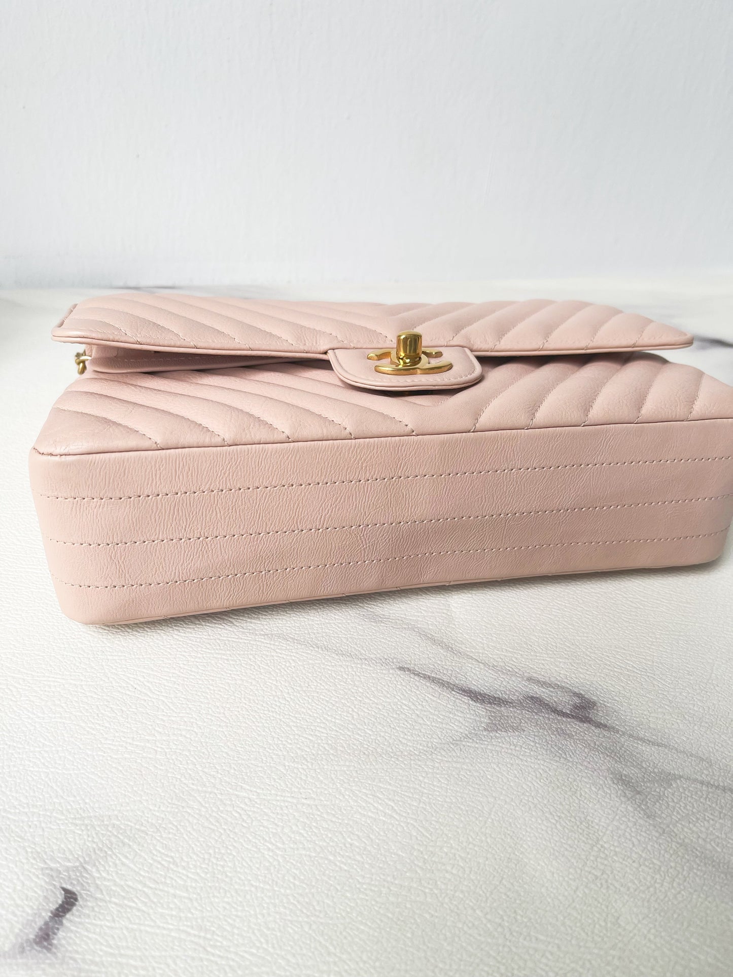 Chanel 17C Classic Chevron Calfskin Light Pink