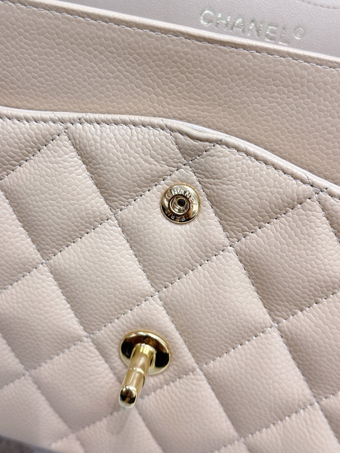 Chanel Jumbo Classic Flap Bag Beige Ghw