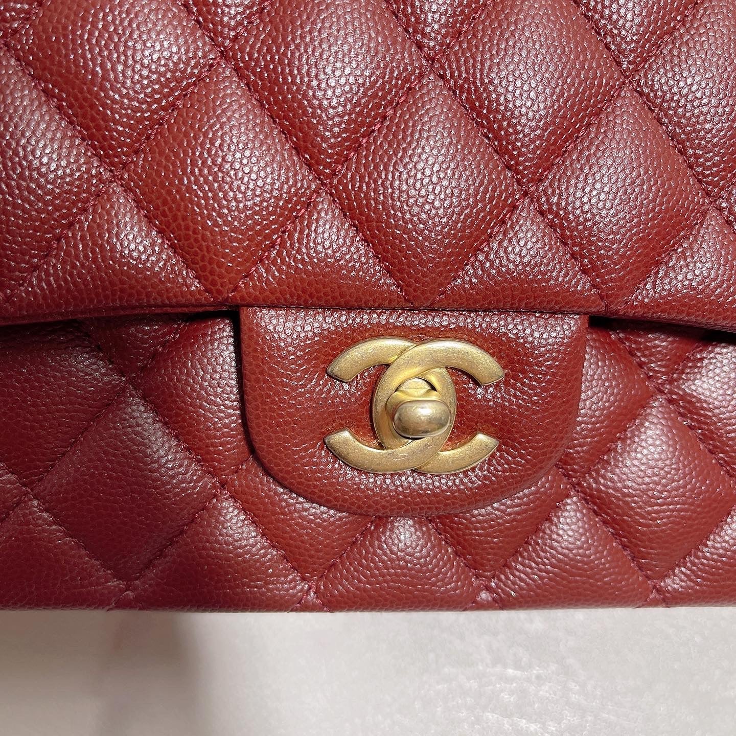 Chanel Medium Classic Quilted Flap Iridescent Burgundy Caviar Aged Gold Hardware 18C