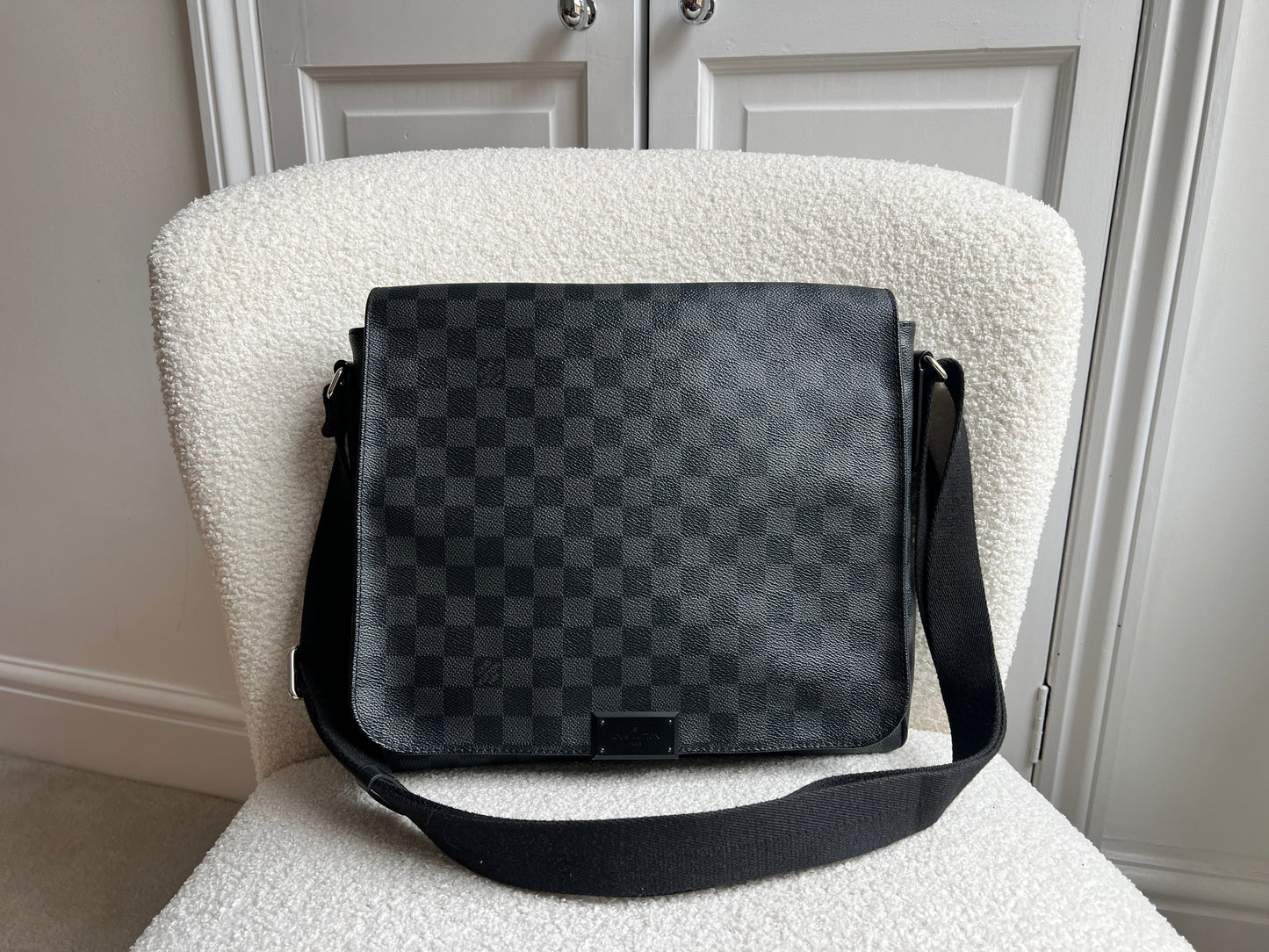 Louis Vuitton PM District Messenger Bag Damier Graphite