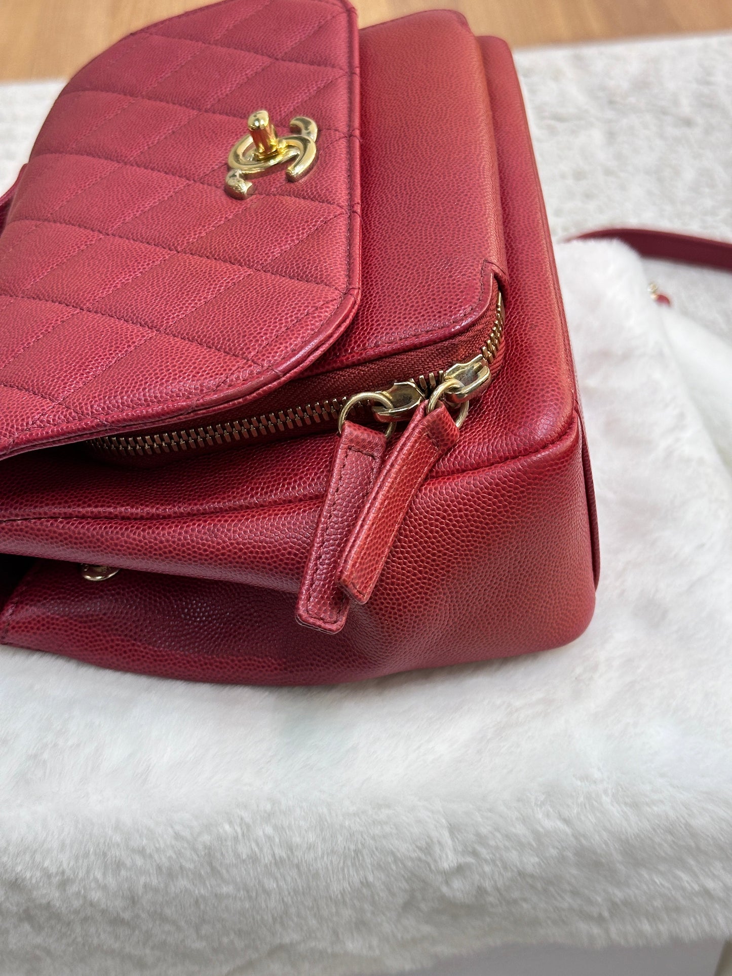 CHANEL Small Business Affinity Bag Red