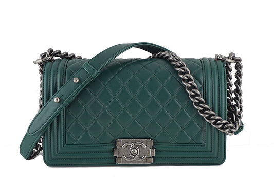 NEW 15B Chanel Emerald Green Le Boy Classic Flap, Medium Lambskin Bag