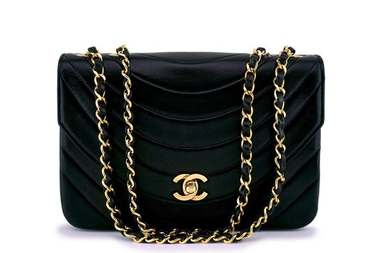 Rare Chanel Vintage Lambskin Classic Flap Bag 24k GHW