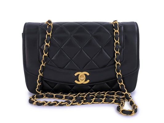 Pristine Chanel 1996 Vintage Small Diana Flap Bag 24k GHW Lambskin