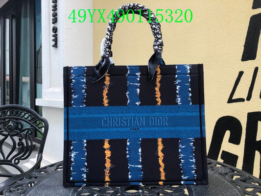 Christian Dior Luxury Bag - The Tote   359