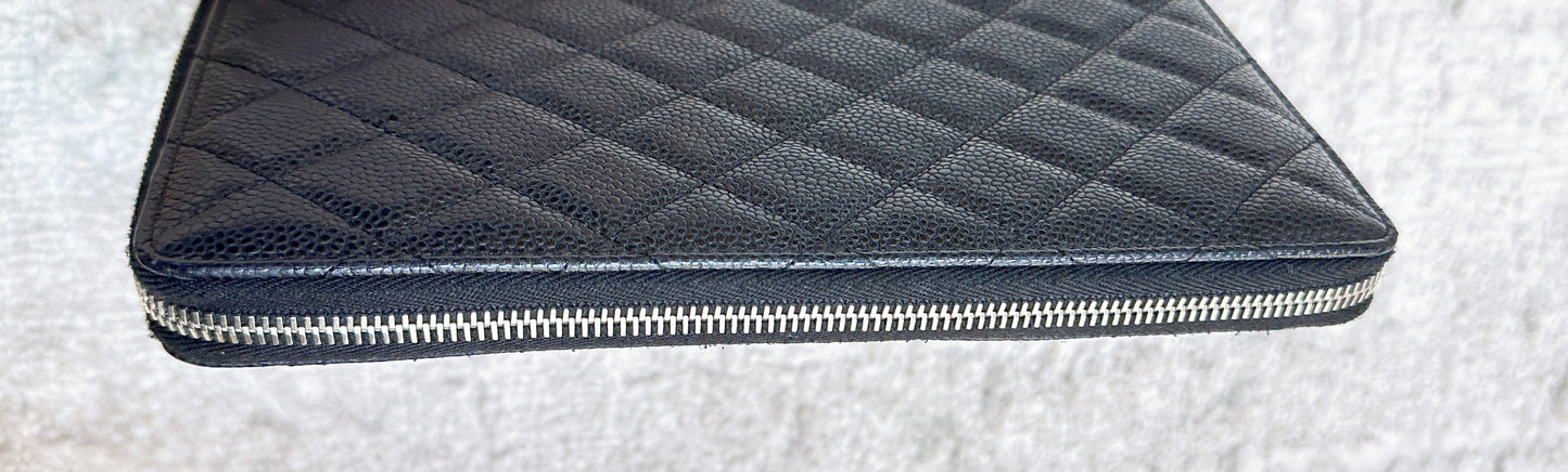 CHANEL Caviar Quilted Zip Around Notebook Agenda Cover Black