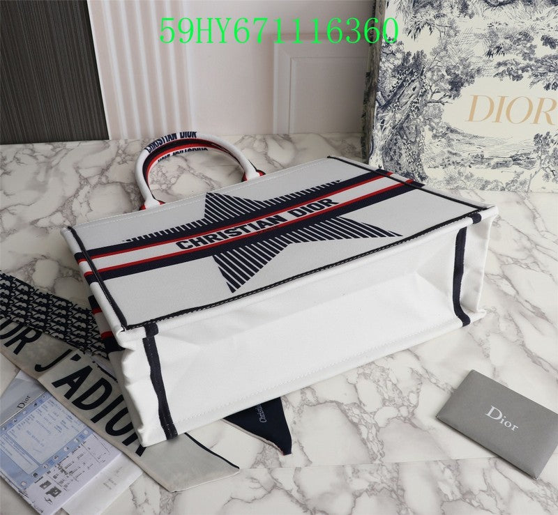 Christian Dior Luxury Bag - The Tote   333
