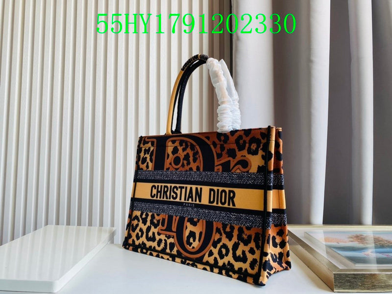 Christian Dior Luxury Bag - The Tote   326