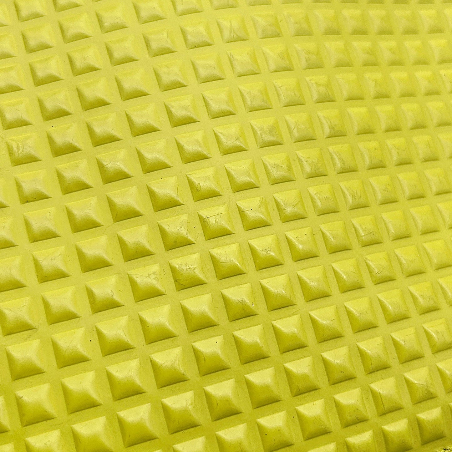 Balenciaga Grid Embossed Pouch - yellow Clutches, Handbags bb7713qw