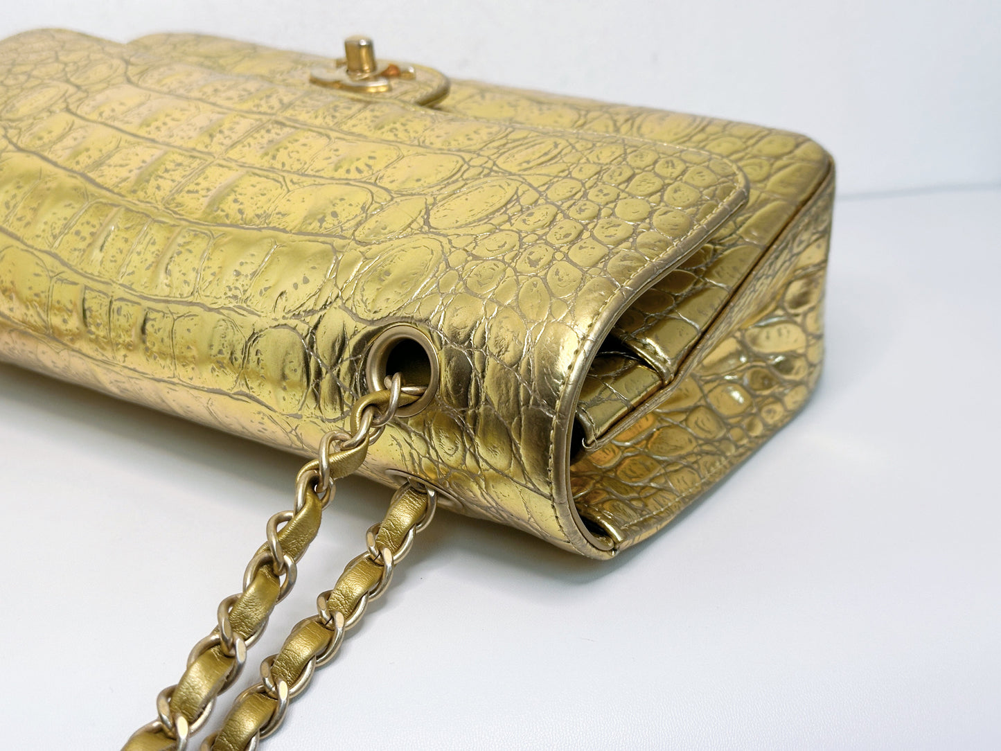 Chanel 19A Medium Calfskin Crocodile Embossed Gold Metallic Flap Bag 2803 holo card