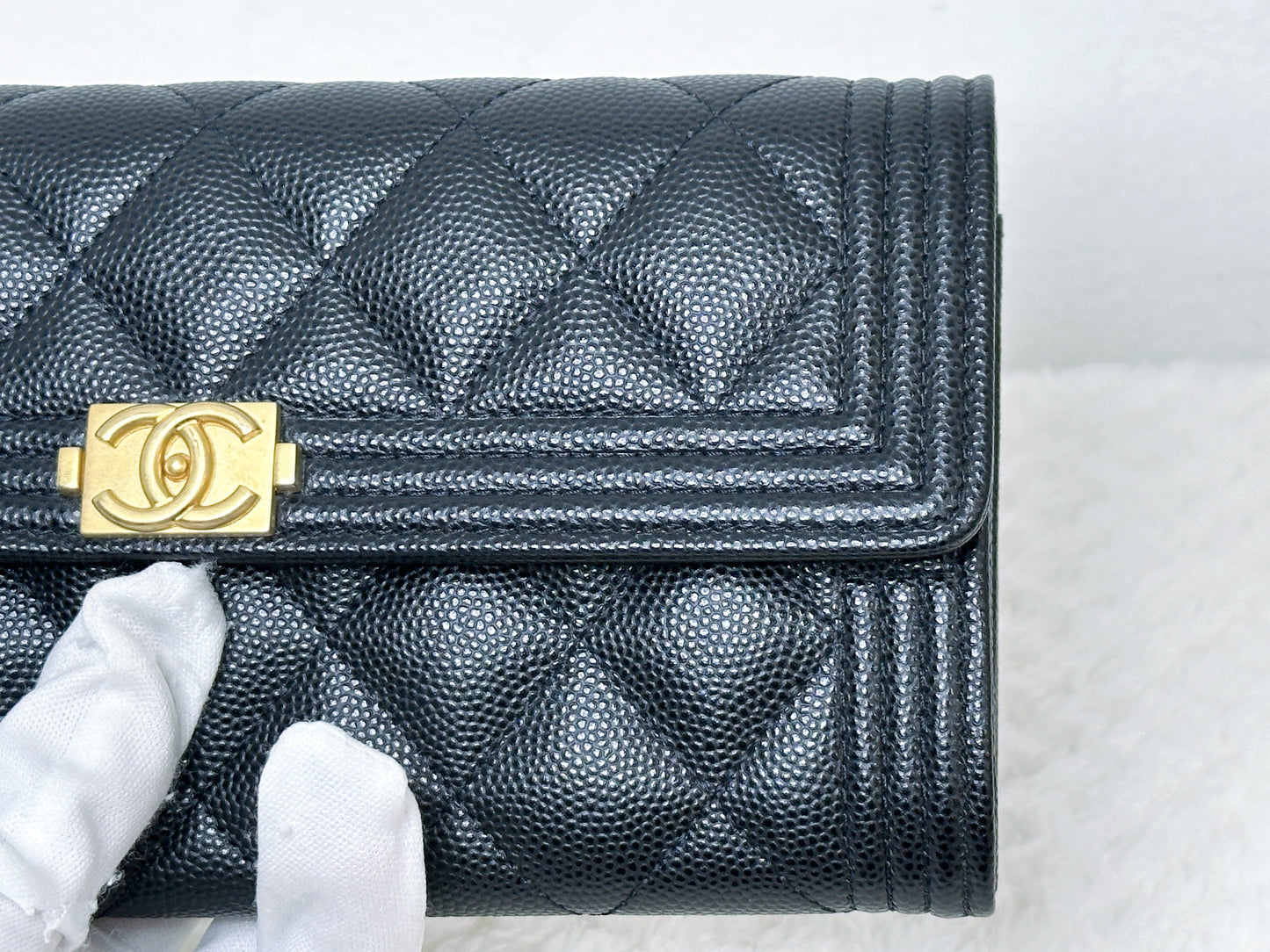 CHANEL Black Quilted Caviar Large Boy Gusset Flap Wallet 3199 holo card