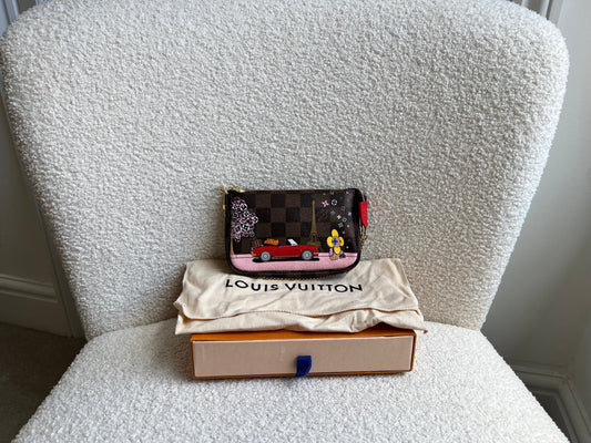 Louis Vuitton Christmas Edition Vivienne Animated Mini Pochette Accessoires in Monogram (RRP £630)