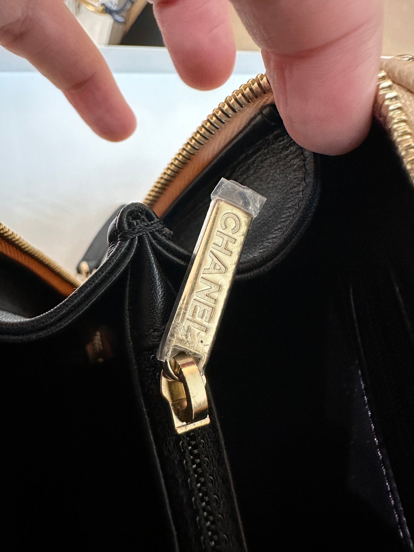 Chanel Medium Vanity Case Beige Black