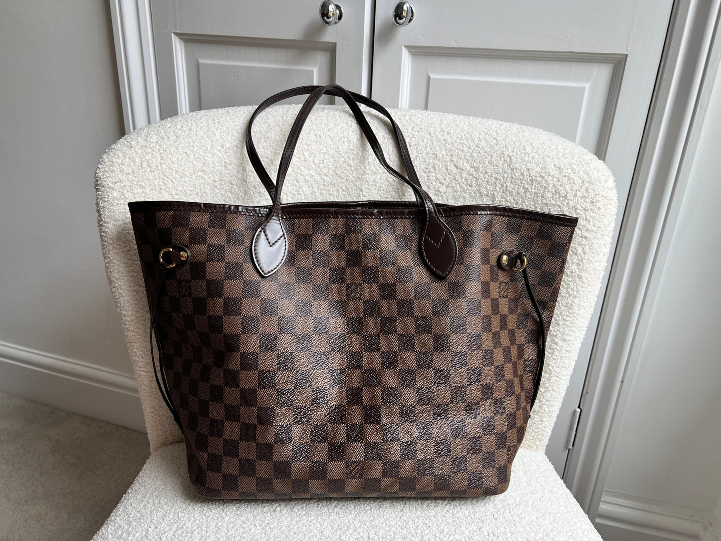 Louis Vuitton Neverfull MM Damier Ebene Cherry Interior (RRP £1,450)