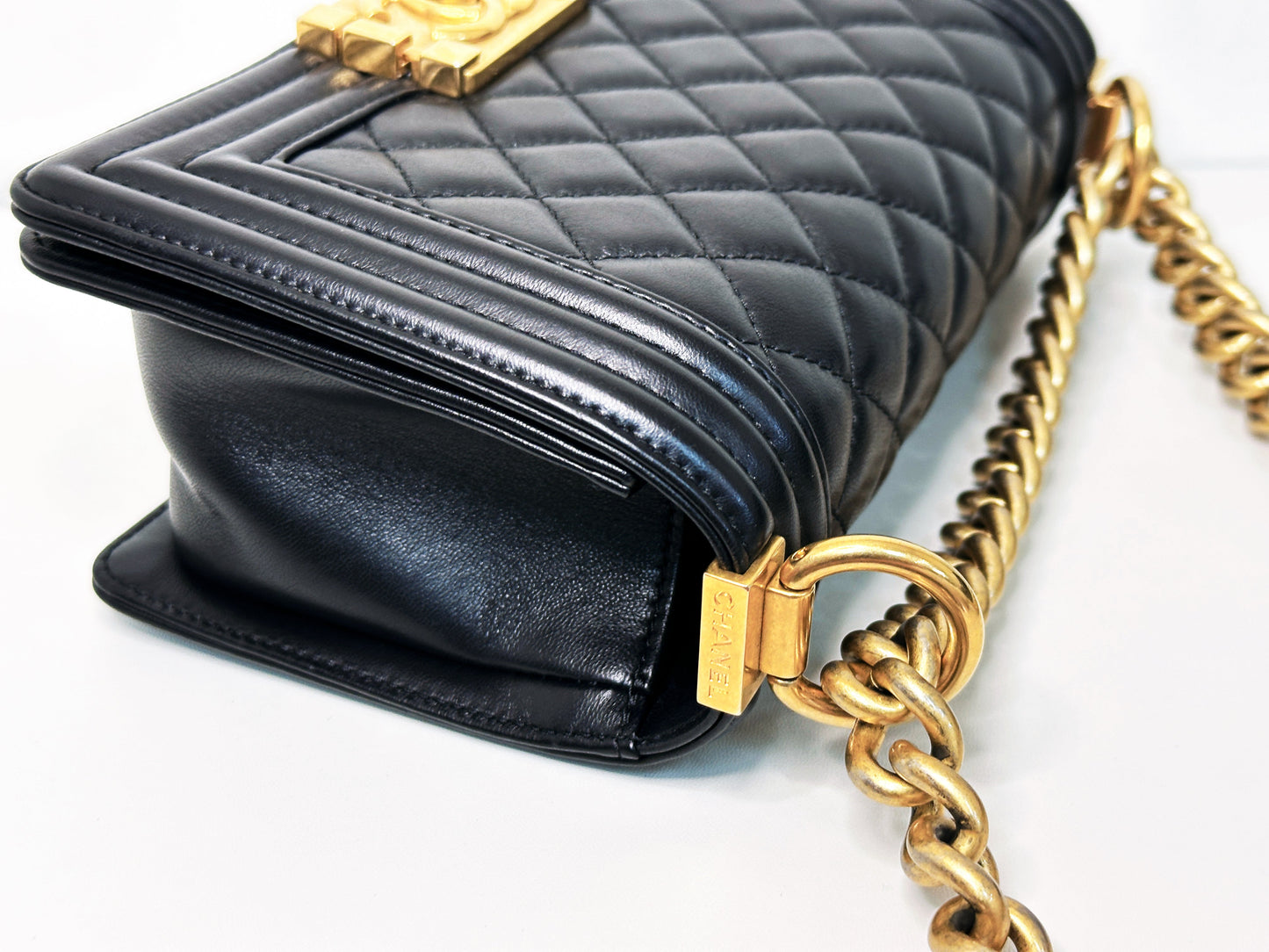 CHANEL SMALL BOY BAG CAVIAR BLACK GHW 2457 holo card