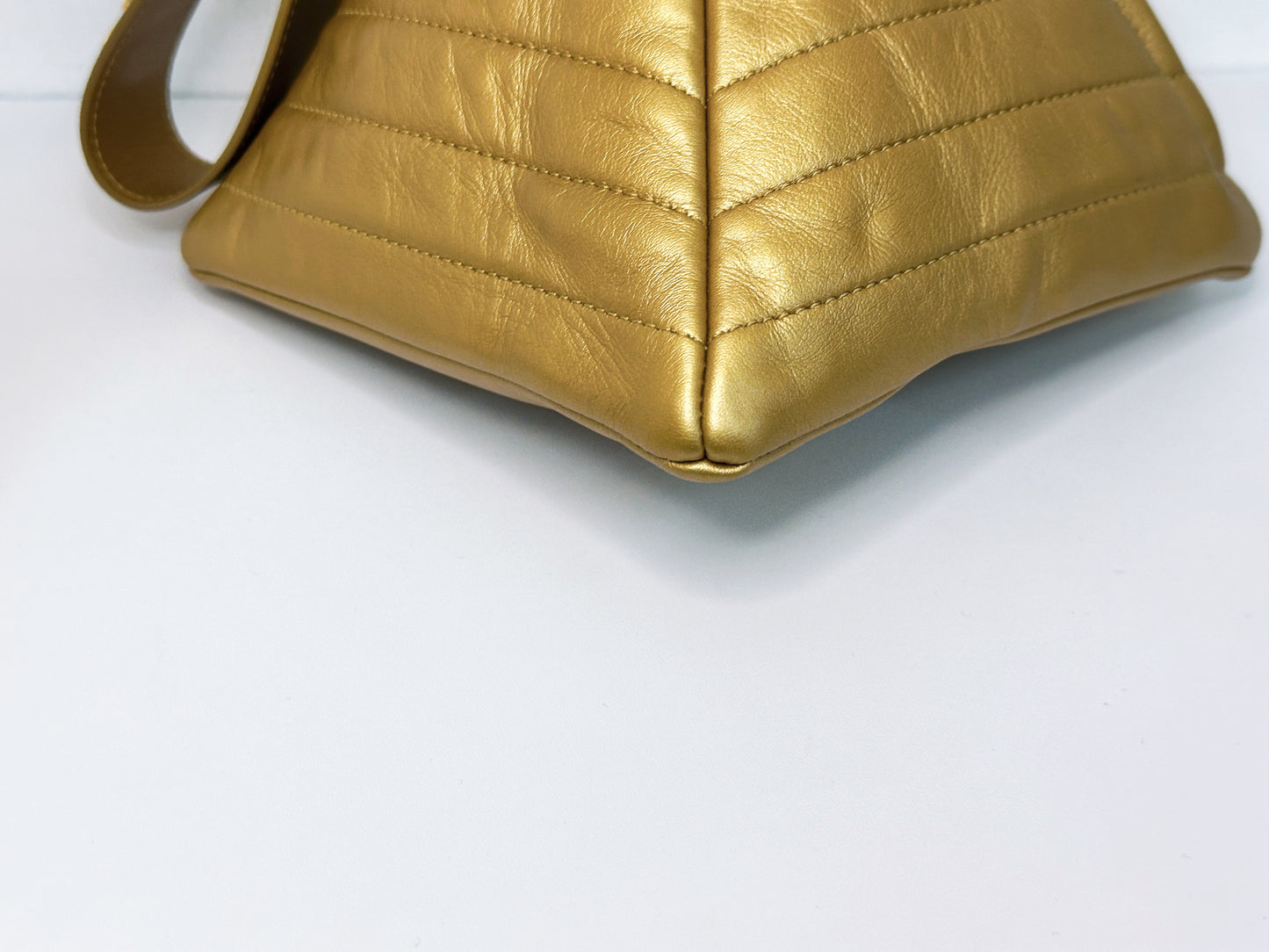 Chanel Gold Pyramid Leather Clutch Golden 2831 holo