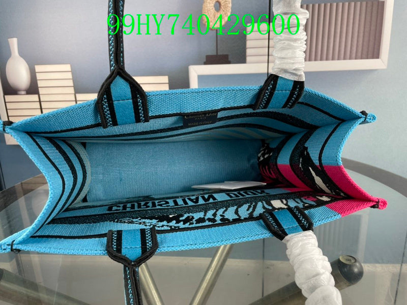 Christian Dior Luxury Bag - The Tote   305