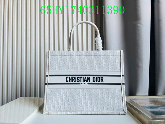 Christian Dior Luxury Bag - The Tote   228