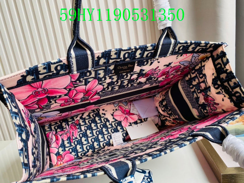 Christian Dior Luxury Bag - The Tote   245