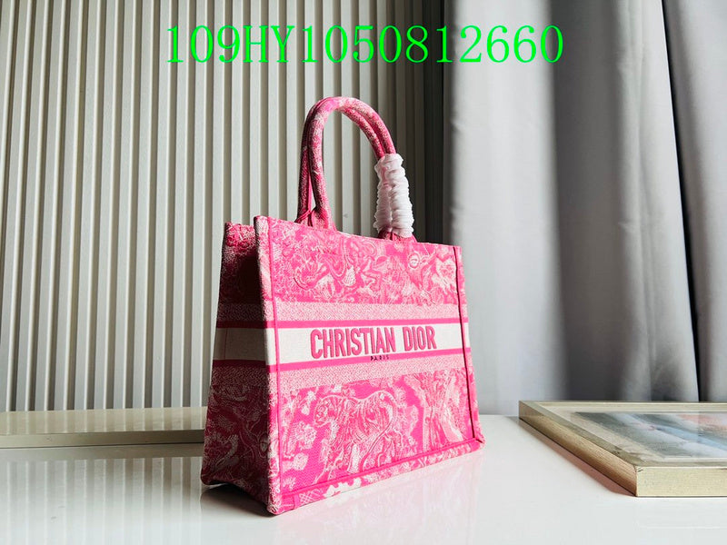 Christian Dior Luxury Bag - The Tote   263