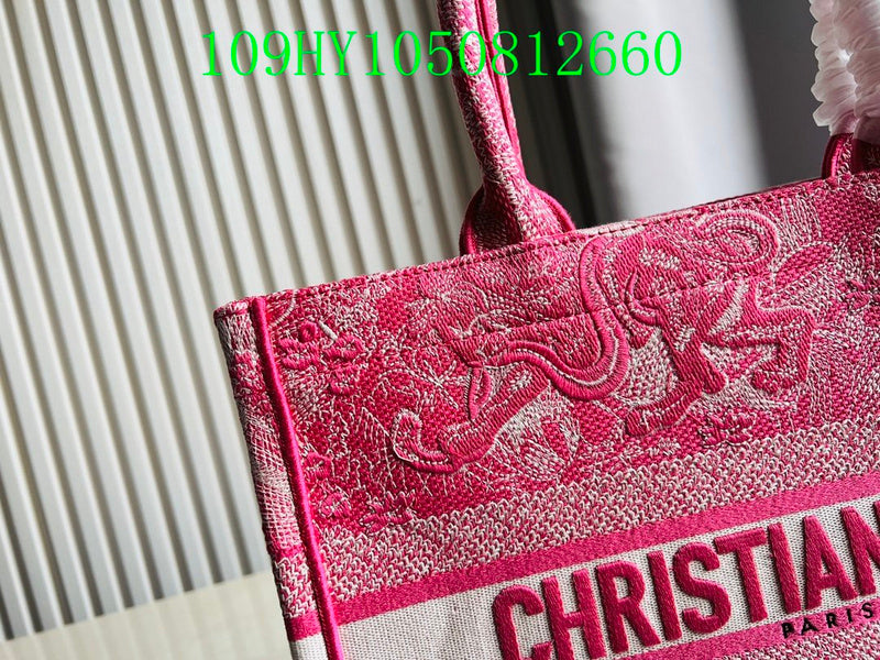 Christian Dior Luxury Bag - The Tote   263