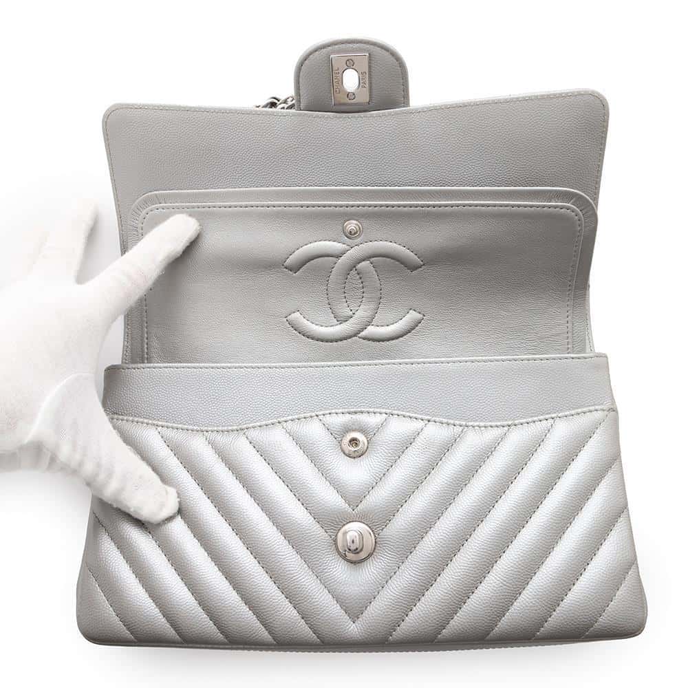 CHANEL Matelasse V Stitch ChainShoulder SilverA01112 Caviar Leather