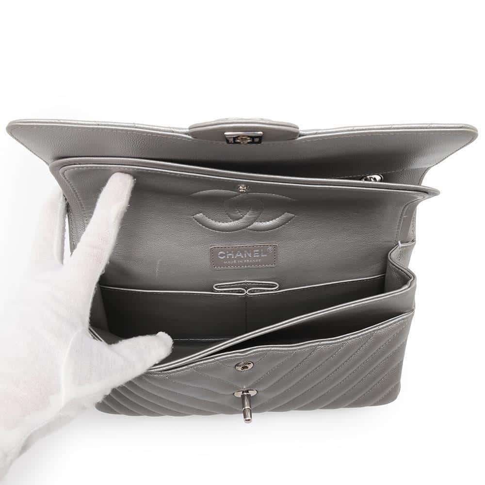 CHANEL Matelasse V Stitch ChainShoulder SilverA01112 Caviar Leather