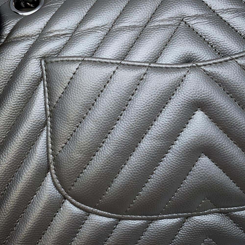 CHANEL Matelasse V Stitch ChainShoulder SilverA01112 Caviar Leather
