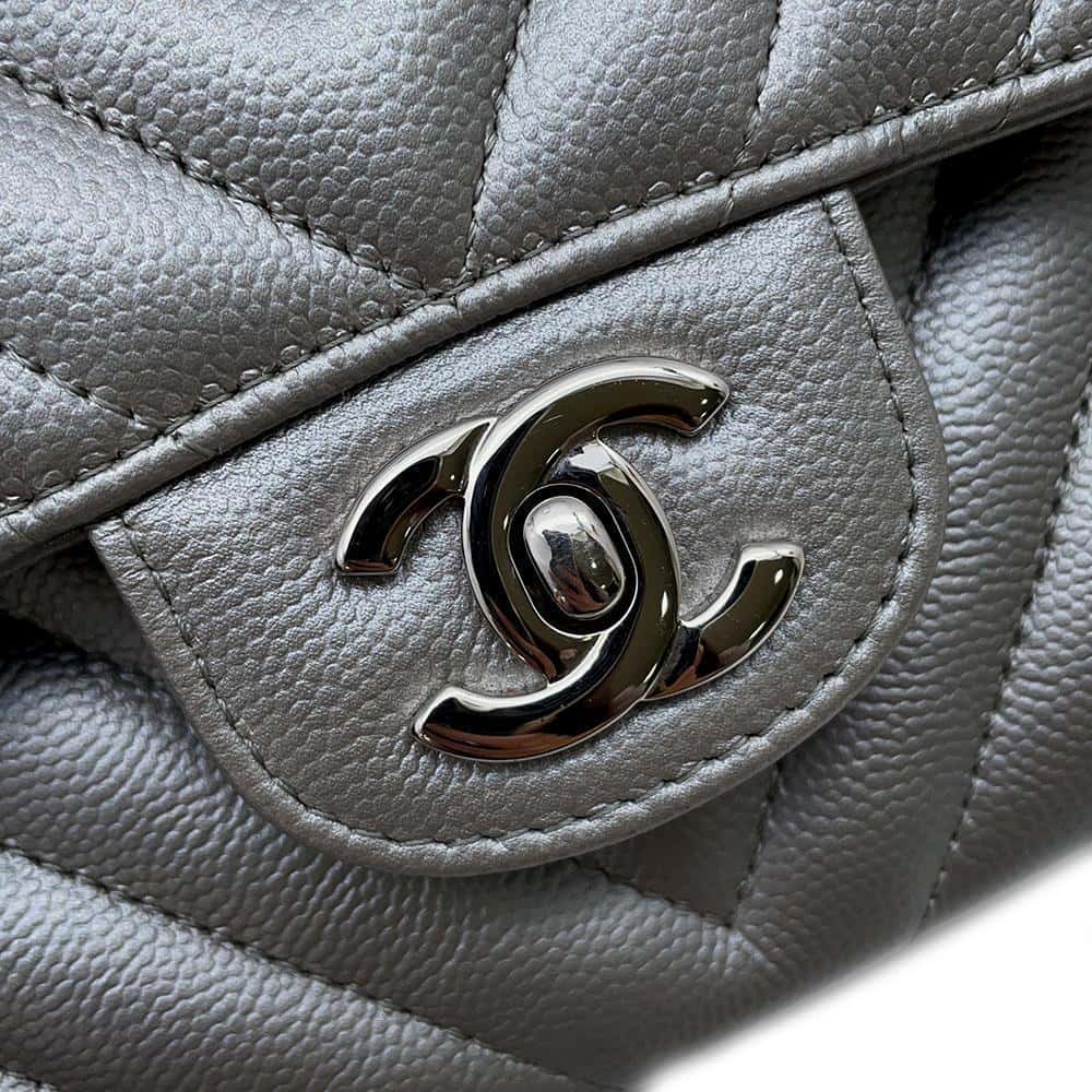 CHANEL Matelasse V Stitch ChainShoulder SilverA01112 Caviar Leather
