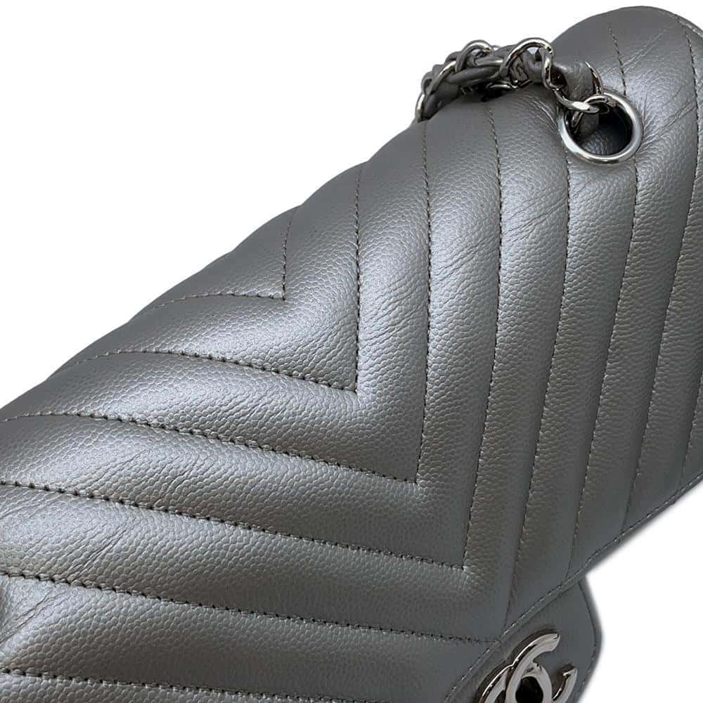 CHANEL Matelasse V Stitch ChainShoulder SilverA01112 Caviar Leather